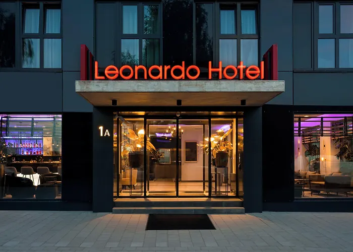 Leonardo Altona